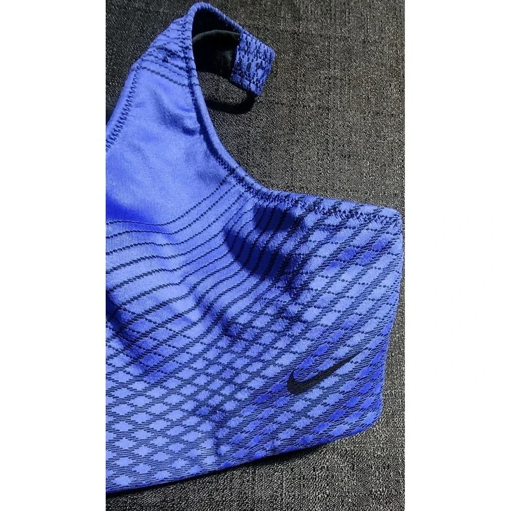 Nike Women's Dri-Fit Fierce Zonal‎ Support Sport Bra Top Size Small Gym Active